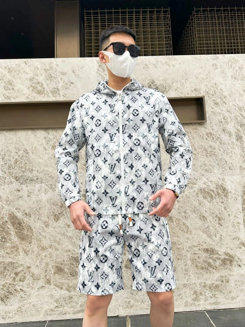 Louis Vuitton Sunscreen Jacket Unique 133639