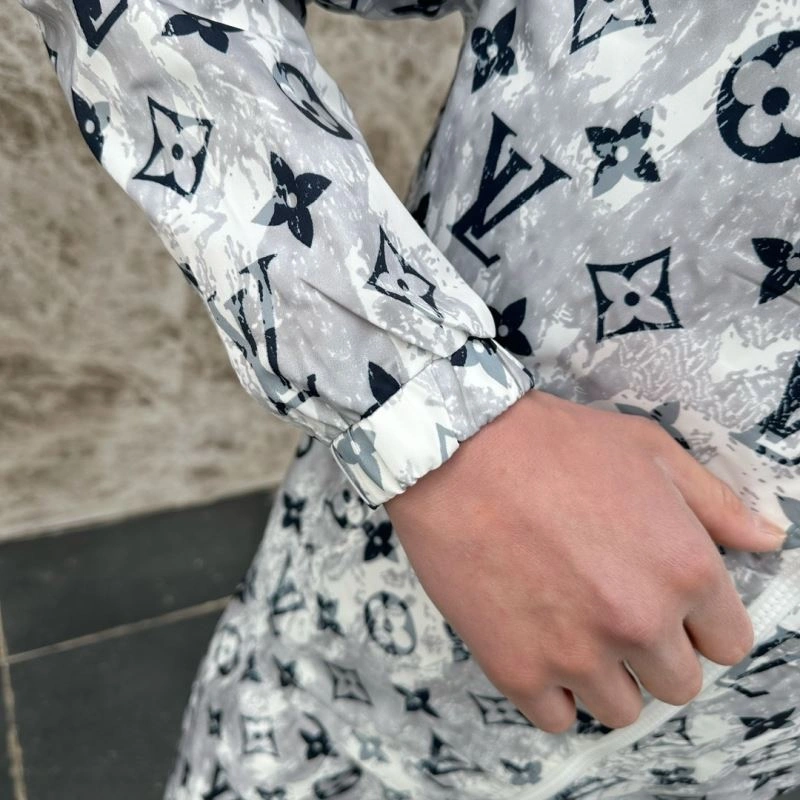 Louis Vuitton Sunscreen Jacket Unique 133639