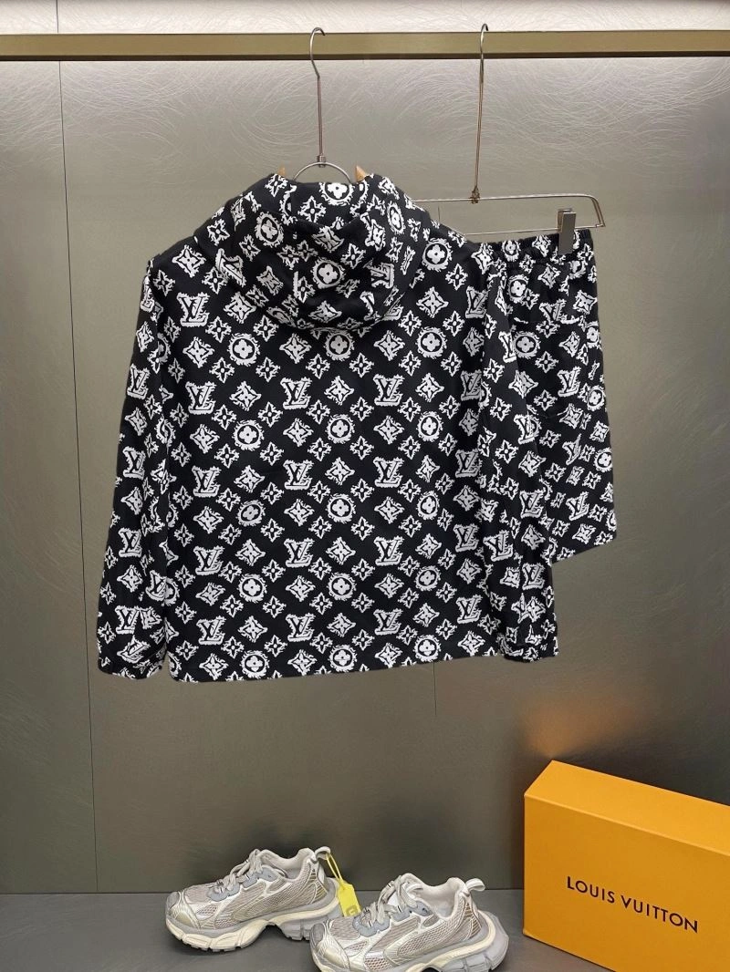 Louis Vuitton Sunscreen Jacket Original 132689