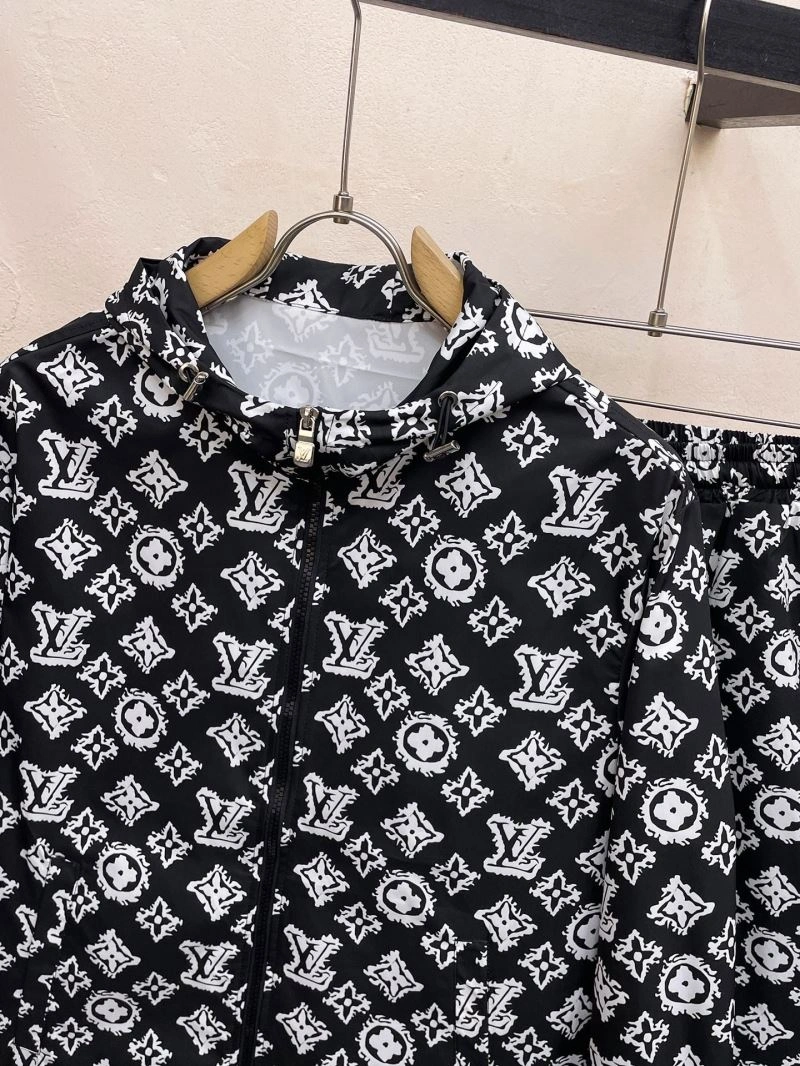 Louis Vuitton Sunscreen Jacket Original 132689