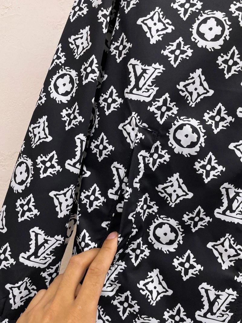 Louis Vuitton Sunscreen Jacket Original 132689