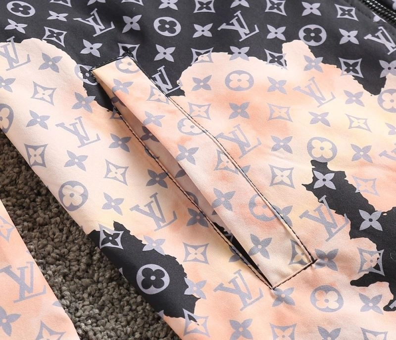 Stylish Louis Vuitton Sunscreen Jacket 132687
