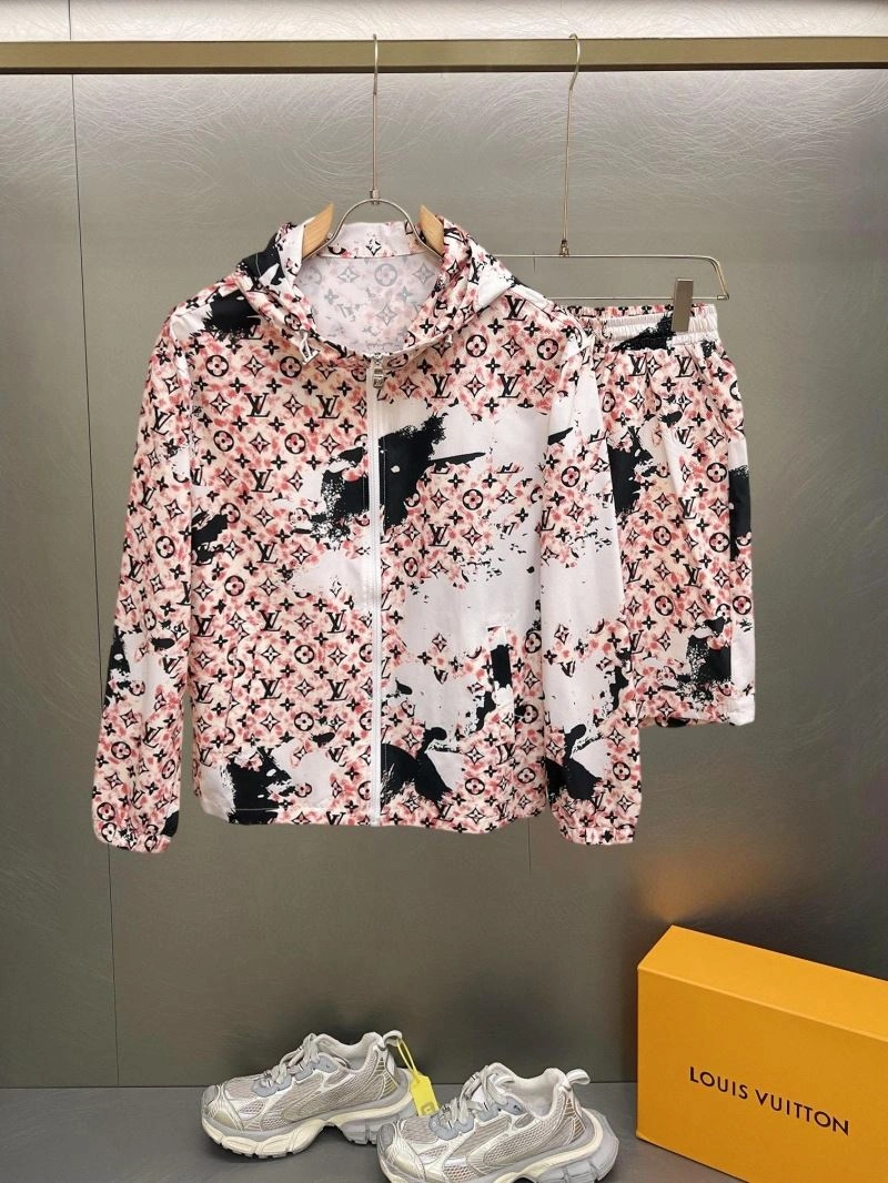 Sleek Louis Vuitton Sunscreen Jacket 132679