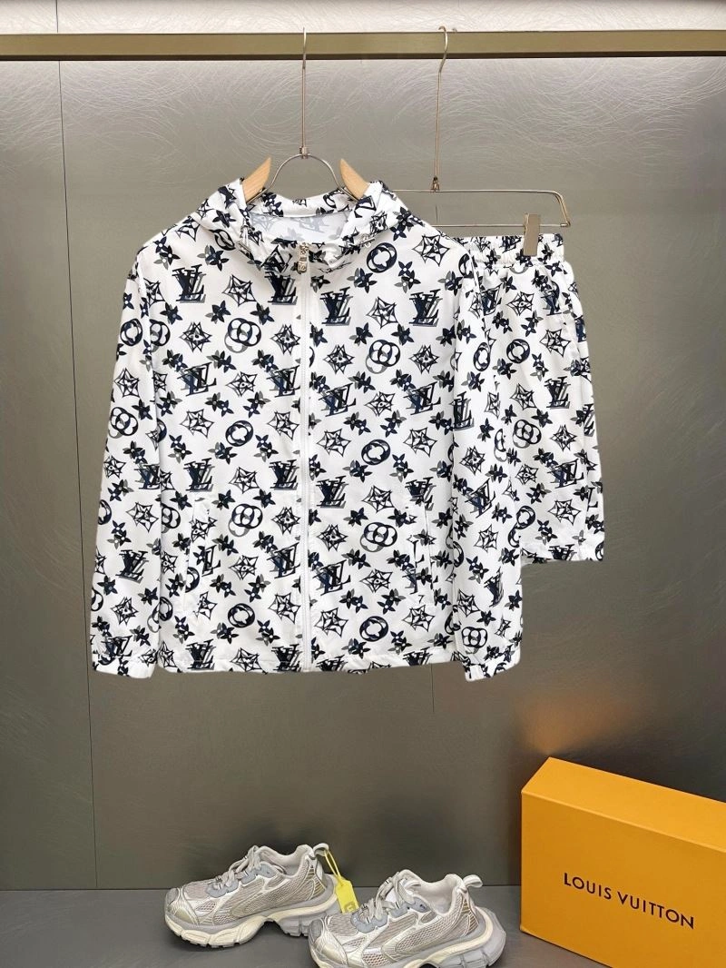 Louis Vuitton Sunscreen Jacket Affordable 132669