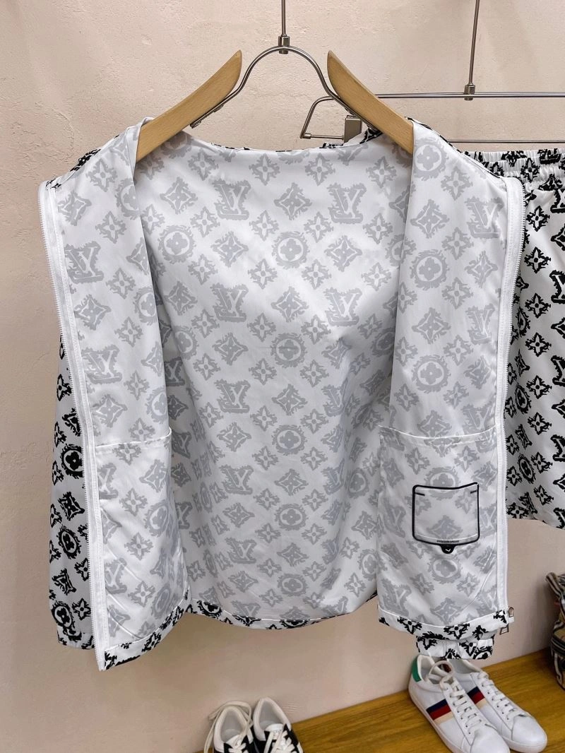 Breathable Louis Vuitton Sunscreen Jacket 132683
