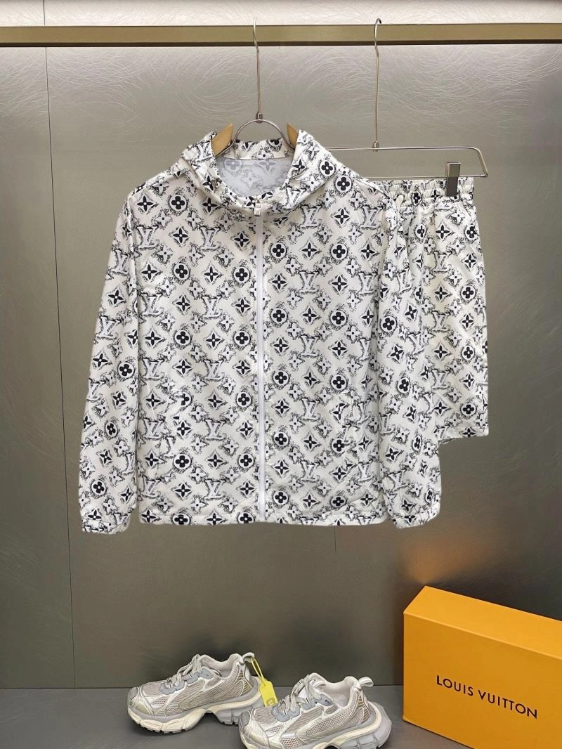 Original Louis Vuitton Sunscreen Jacket 132676