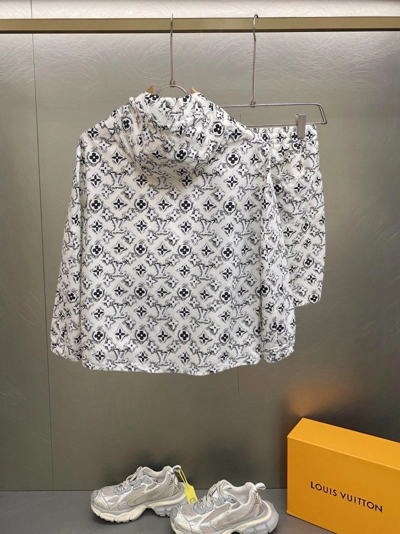 Original Louis Vuitton Sunscreen Jacket 132676