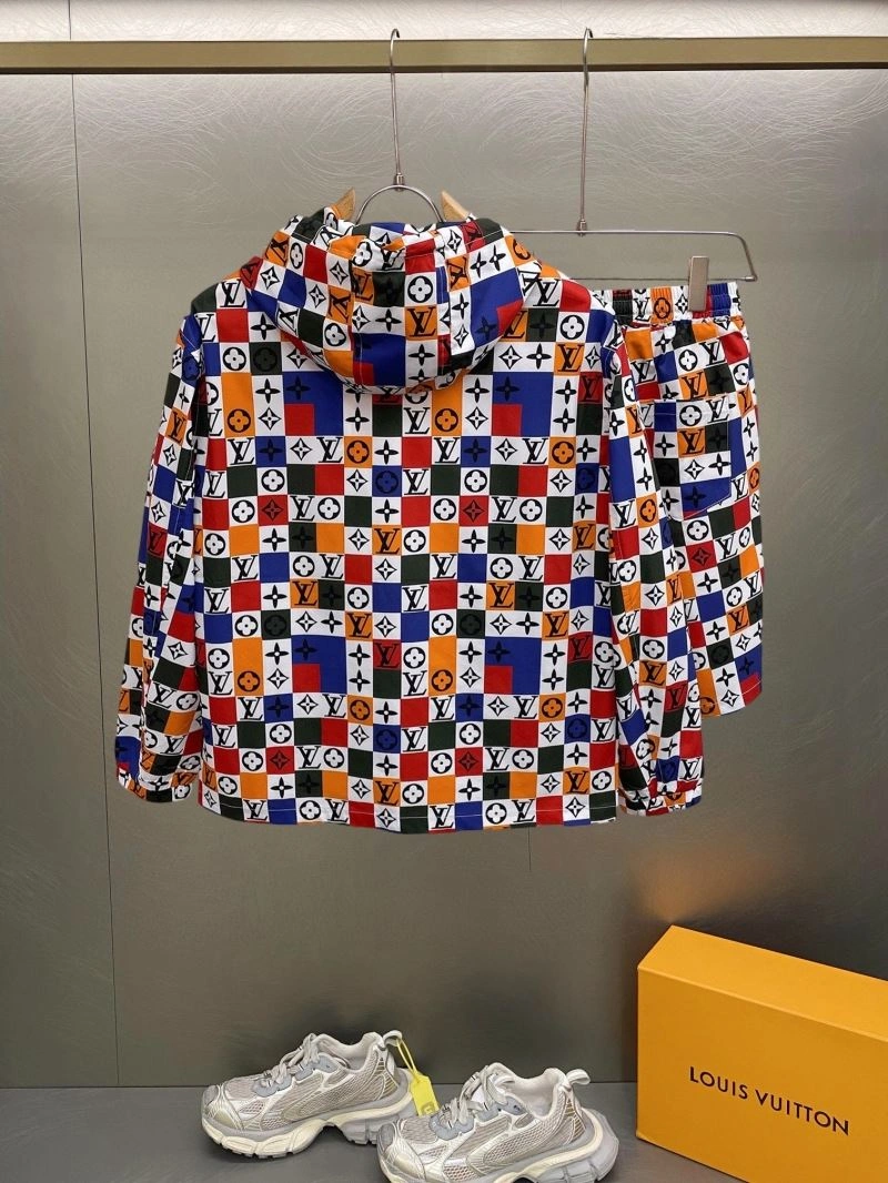 Bold Louis Vuitton Sunscreen Jacket 132680