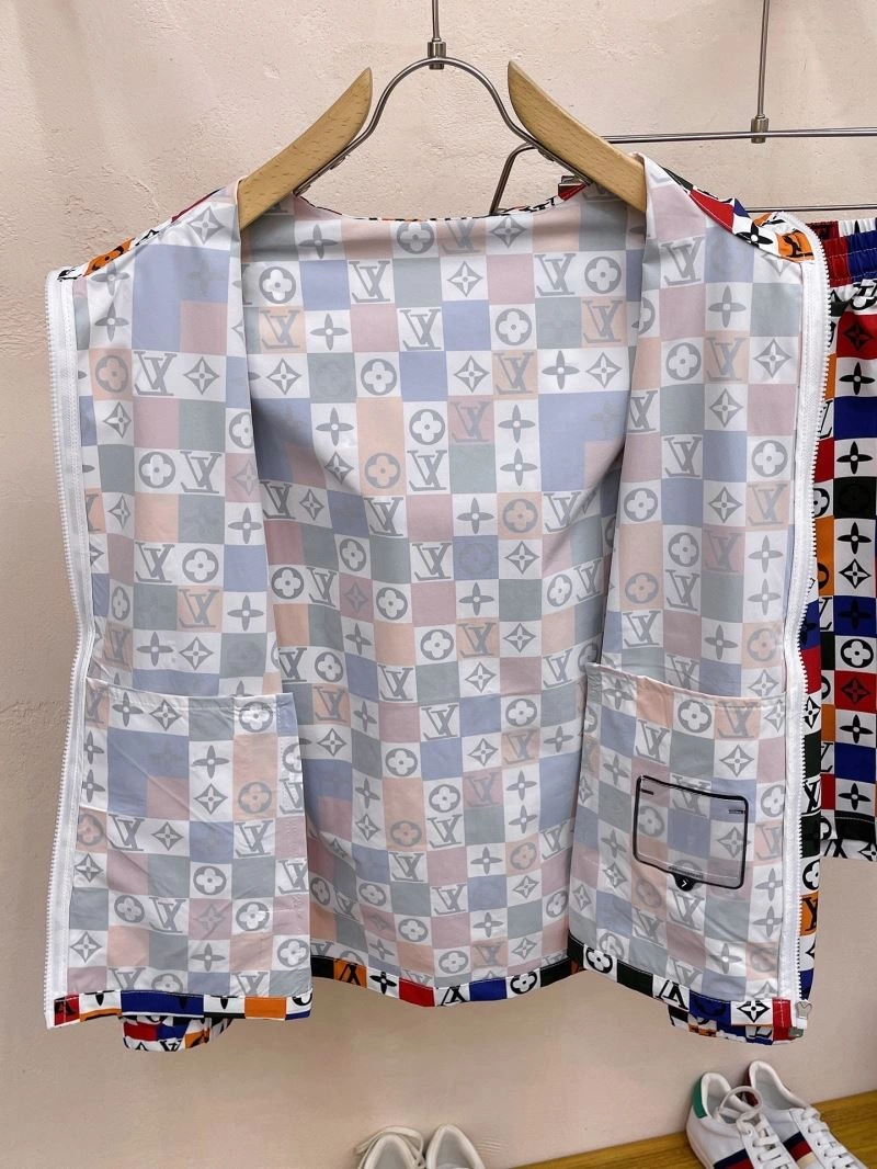 Bold Louis Vuitton Sunscreen Jacket 132680