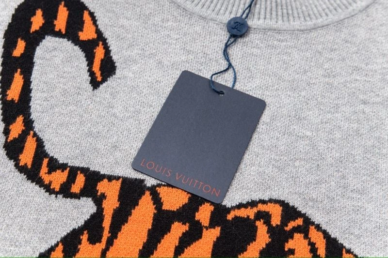 Stretchable Louis Vuitton Sweaters 138504