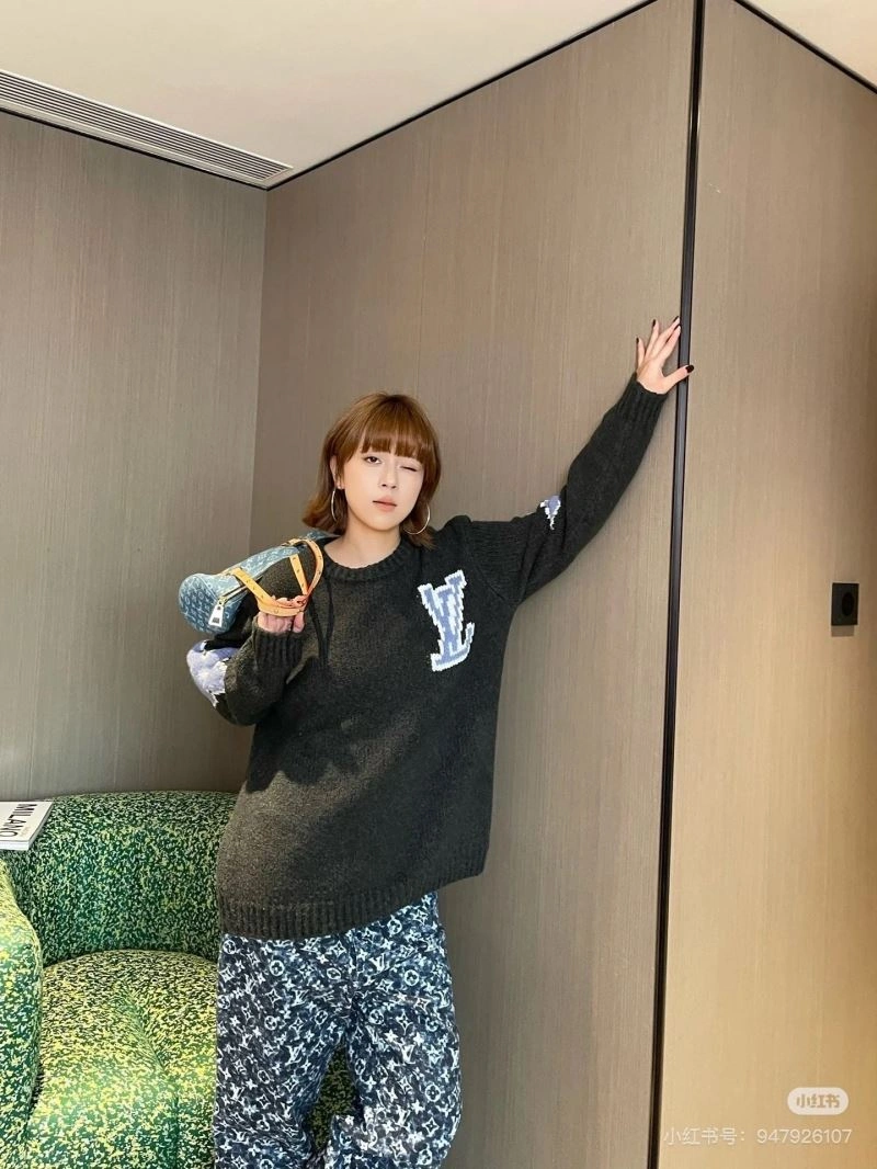 Bold Louis Vuitton Sweaters 138506