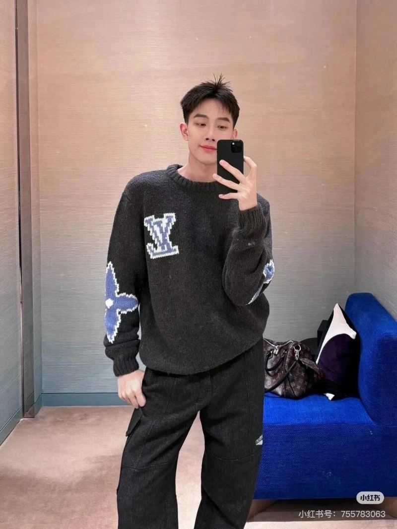 Bold Louis Vuitton Sweaters 138506