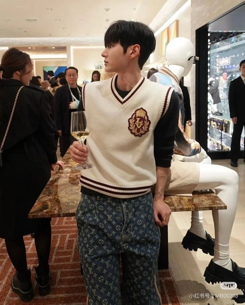 Louis Vuitton Sweaters MoistureWicking 138487