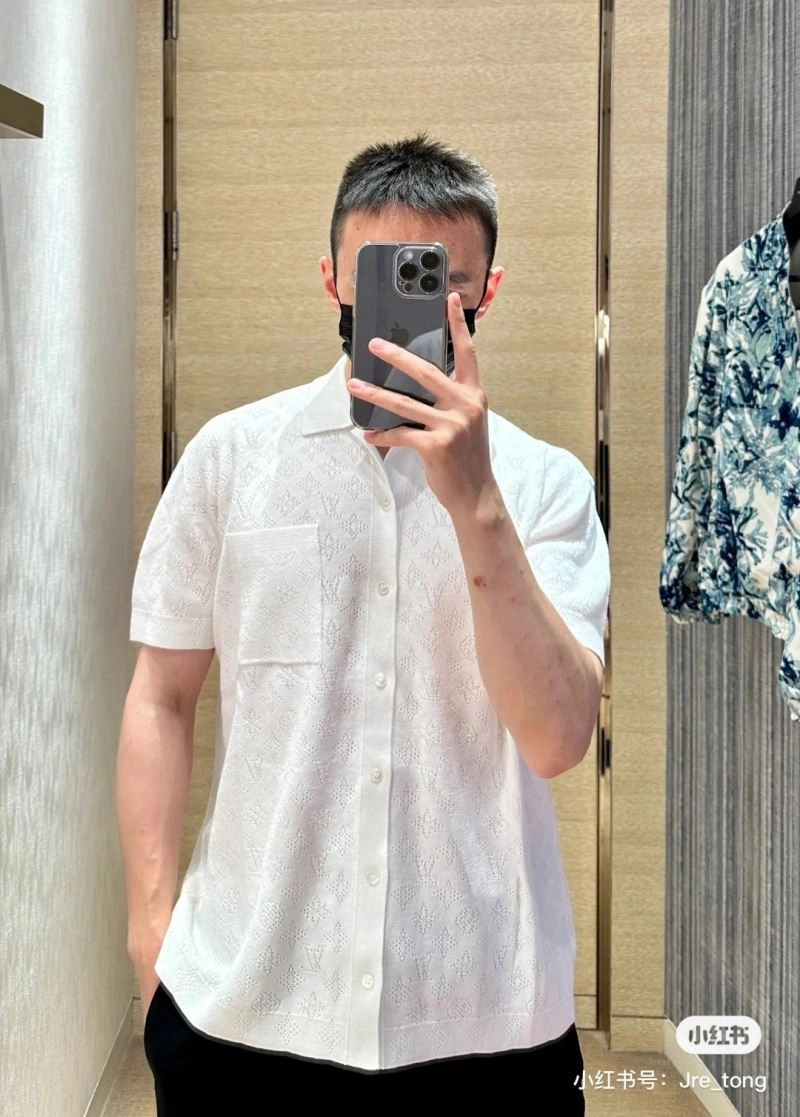 Affordable Louis Vuitton Sweaters 137344