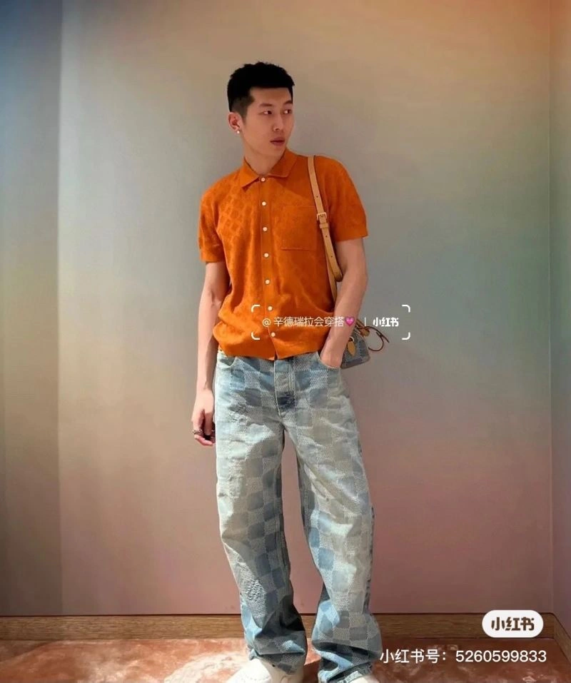 Affordable Louis Vuitton Sweaters 137344