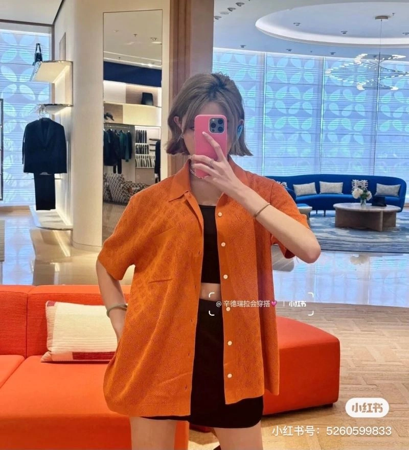 Affordable Louis Vuitton Sweaters 137344