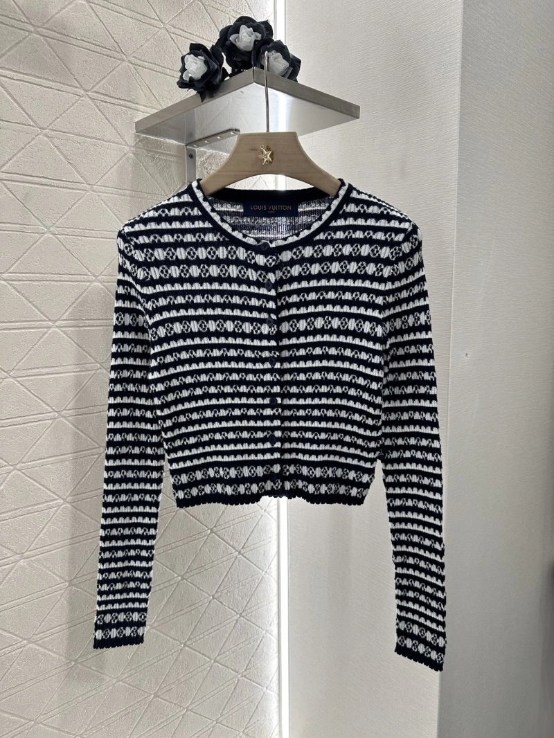 Louis Vuitton Sweaters UrbanChic 131672