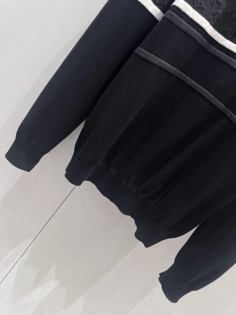 Bold Louis Vuitton Sweaters 130614