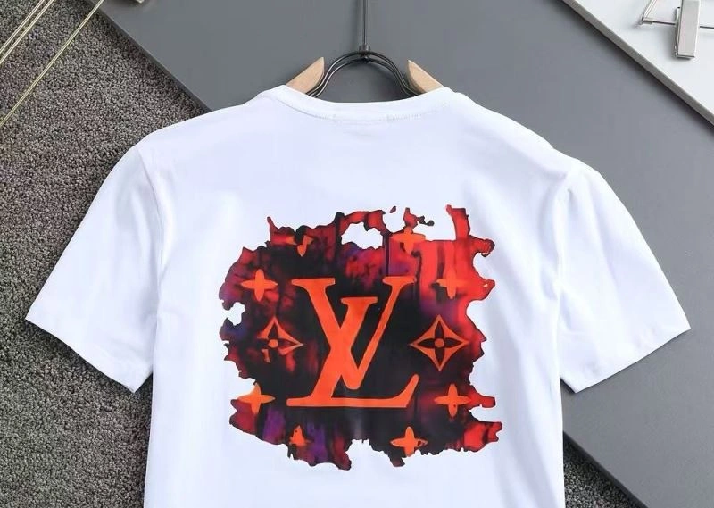 Louis Vuitton T-Shirts Bold 139233
