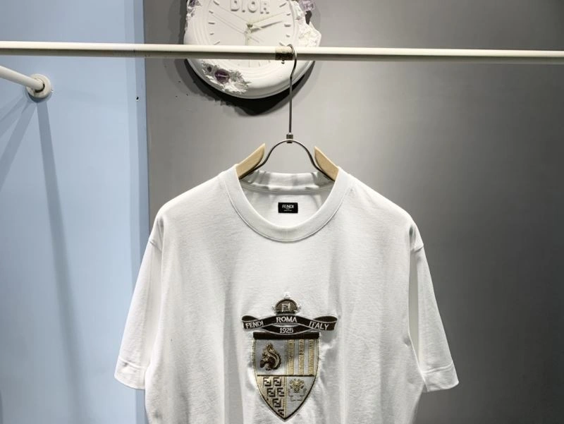Louis Vuitton T-Shirts Trendsetting 138799