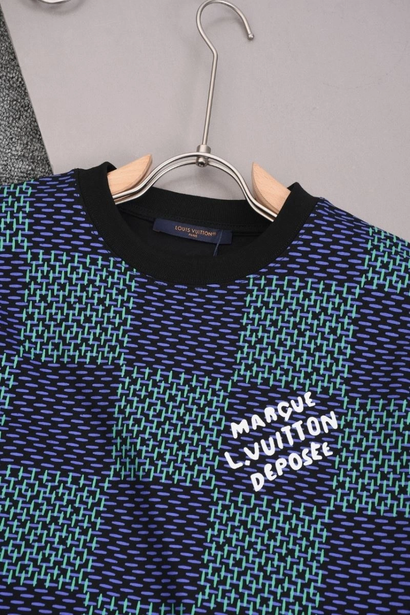 SunProtective Louis Vuitton T-Shirts 138781