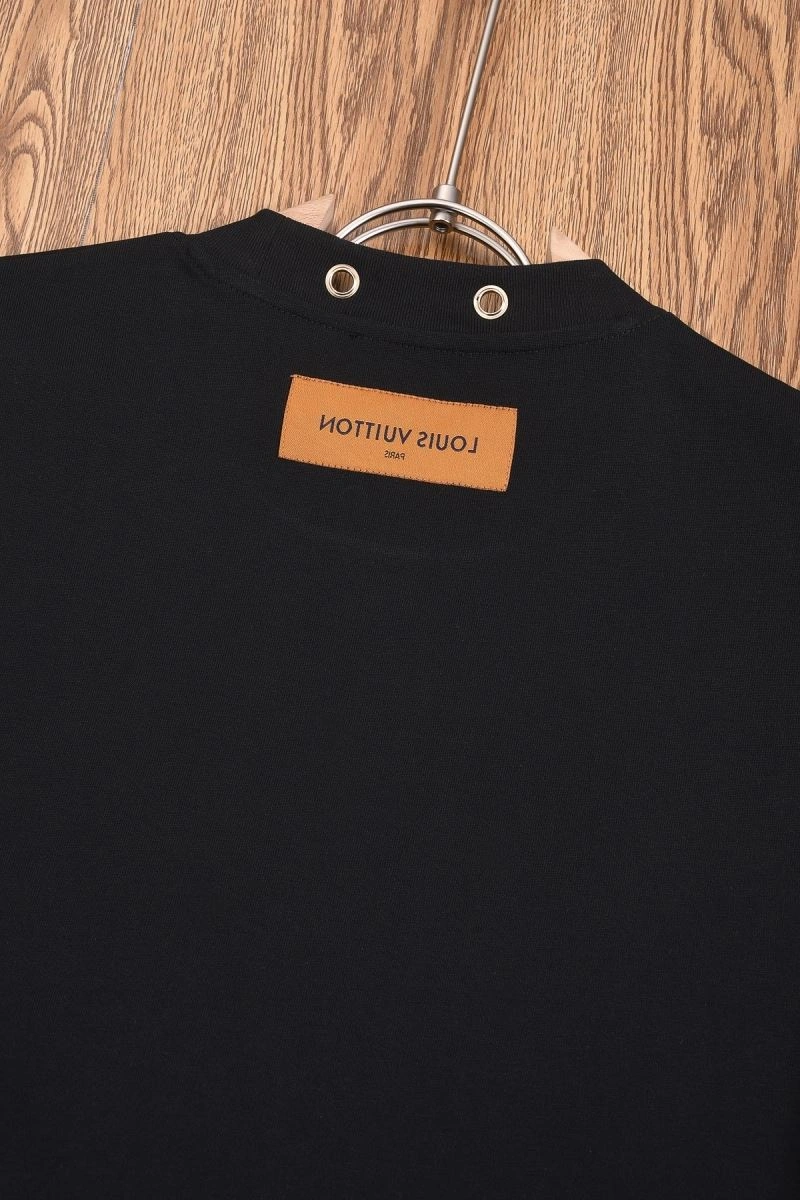 Louis Vuitton T-Shirts ComfortFit 138780