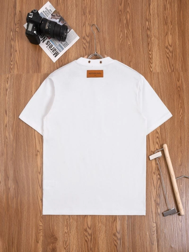 Louis Vuitton T-Shirts Casual 138784