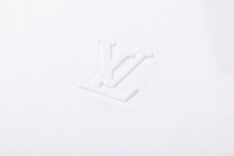 Louis Vuitton T-Shirts Sporty 139215