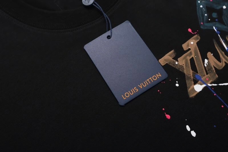 Classic Louis Vuitton T-Shirts 139214