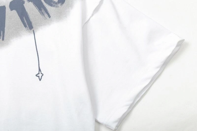 Louis Vuitton T-Shirts Comfortable 139212