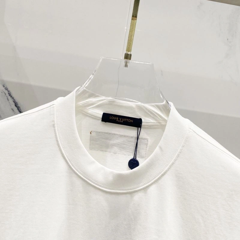Contemporary Louis Vuitton T-Shirts 132169