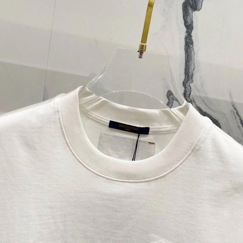 Bold Louis Vuitton T-Shirts 132155