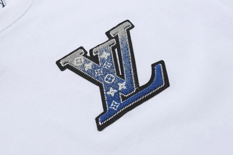 Louis Vuitton T-Shirts Bold 132172
