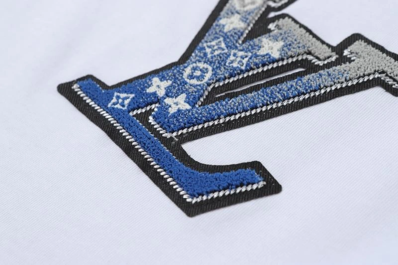 Louis Vuitton T-Shirts Bold 132172