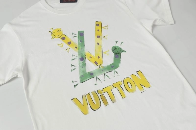 FashionForward Louis Vuitton T-Shirts 132157