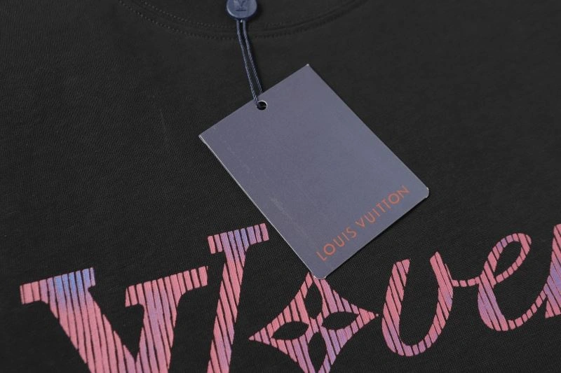 Vibrant Louis Vuitton T-Shirts 132154