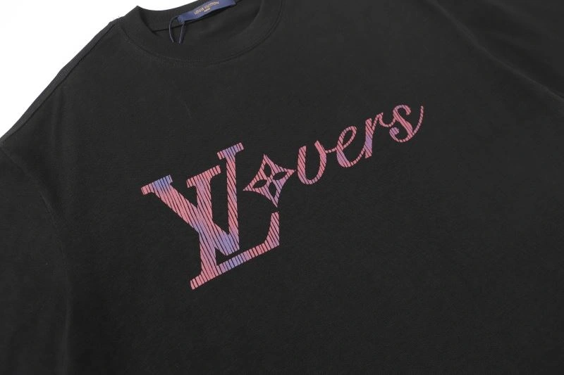 Vibrant Louis Vuitton T-Shirts 132154
