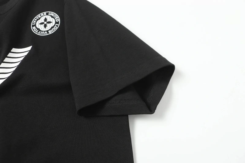 Premium Louis Vuitton T-Shirts 132152