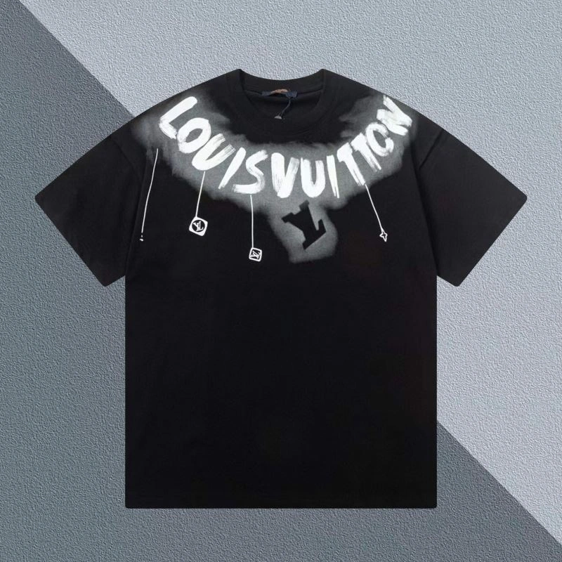 Louis Vuitton T-Shirts Versatile 132148