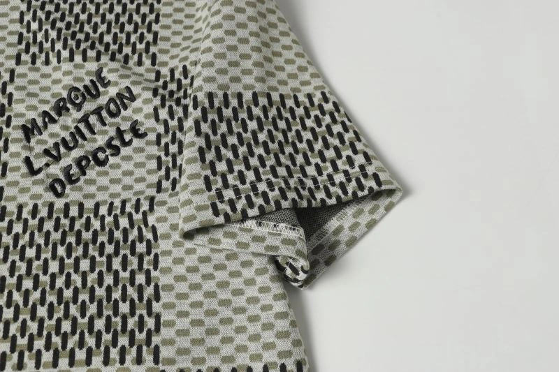 Louis Vuitton T-Shirts WeatherProof 132147