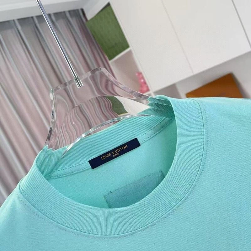 Louis Vuitton T-Shirts Packable 132135
