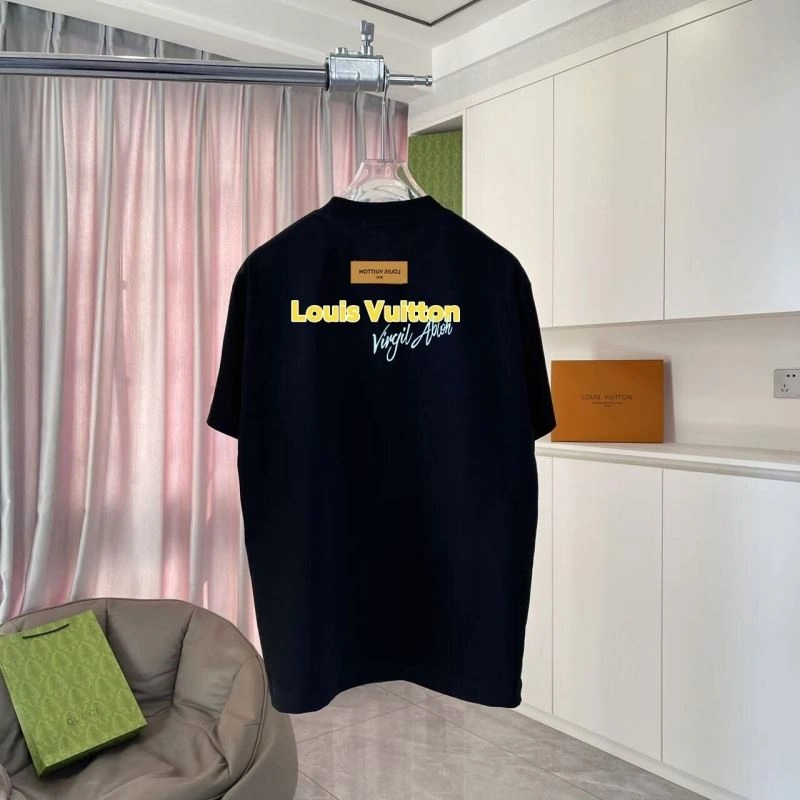 Louis Vuitton T-Shirts StreetReady 132140
