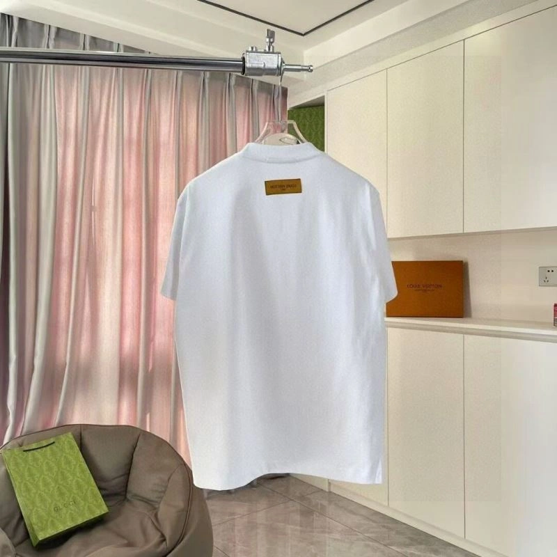 EasyMatch Louis Vuitton T-Shirts 132136