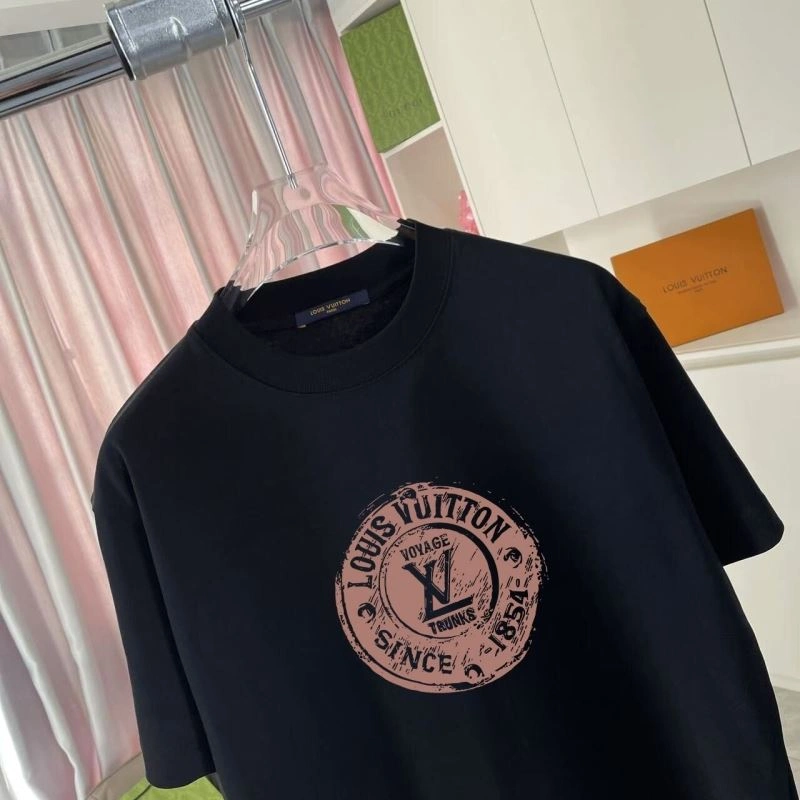 EasyMatch Louis Vuitton T-Shirts 132136