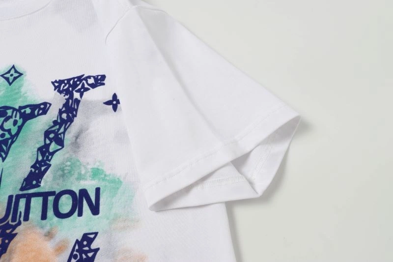 Louis Vuitton T-Shirts Supportive 132130