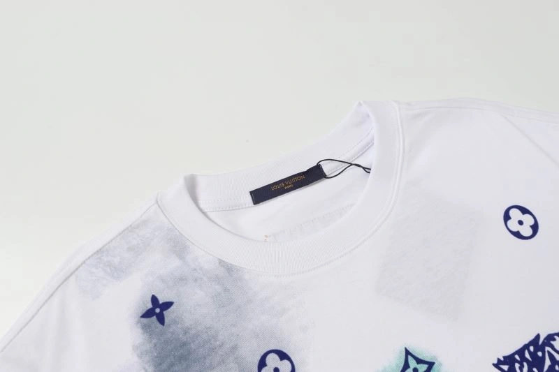 Louis Vuitton T-Shirts Supportive 132130