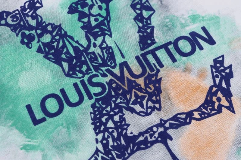 Louis Vuitton T-Shirts Supportive 132130