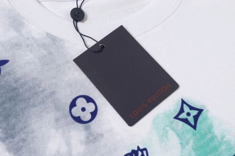 Louis Vuitton T-Shirts Supportive 132130