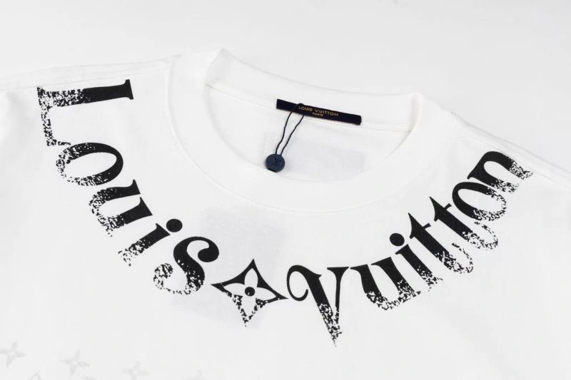 Louis Vuitton T-Shirts Refined 132116
