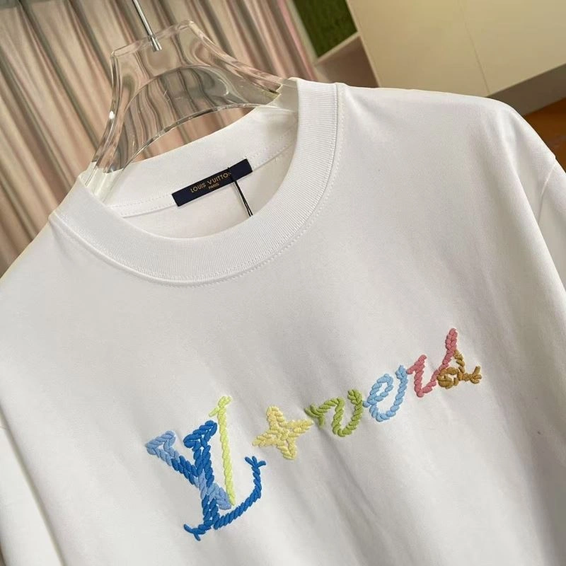 Premium Louis Vuitton T-Shirts 132150